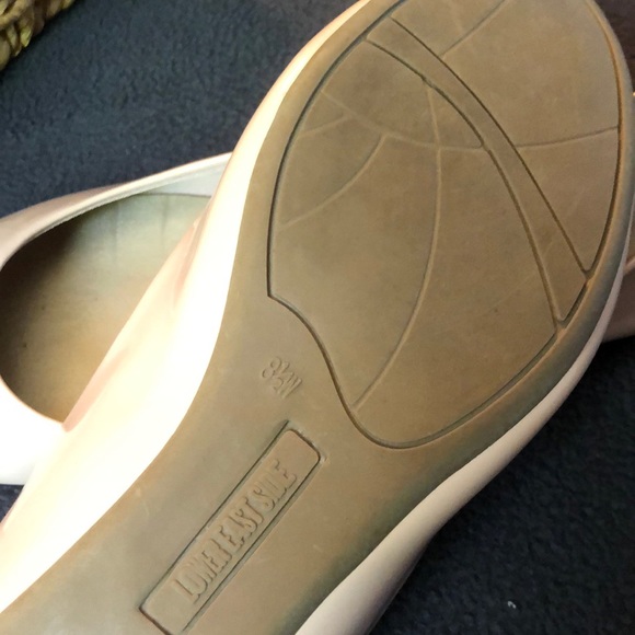Warm Cream Formal Flats - Picture 2 of 3